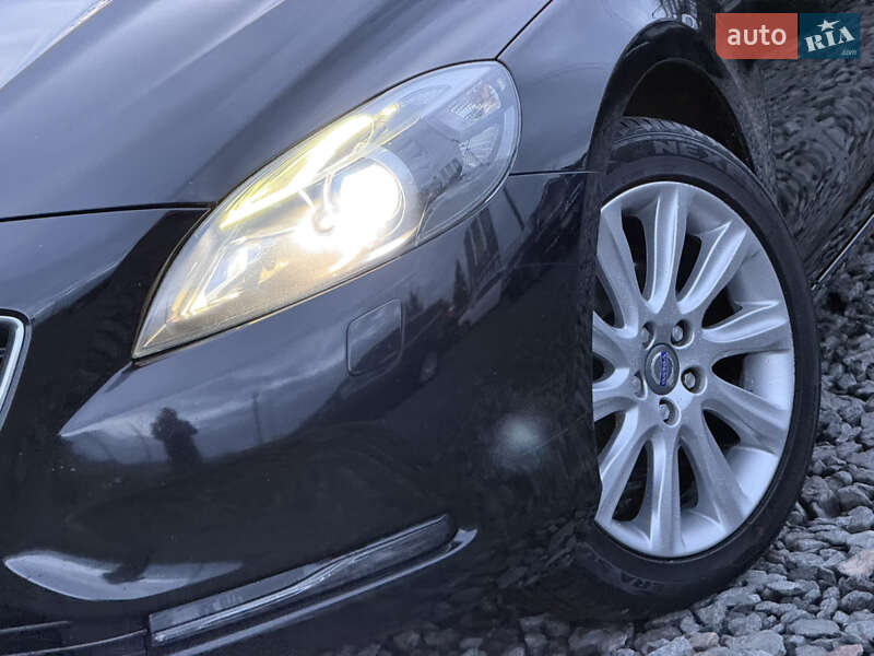 Хэтчбек Volvo V40 2013 в Стрые фото 15 Хэтчбек Volvo V40 2013 в Стрые