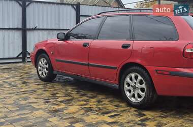 Универсал Volvo V40 2002 в Нежине