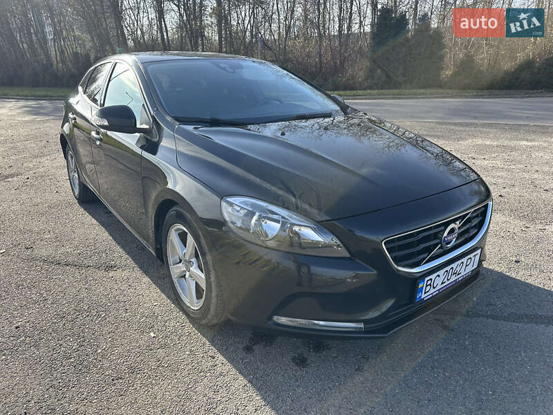 Volvo V40 2015 Volvo V40 2015