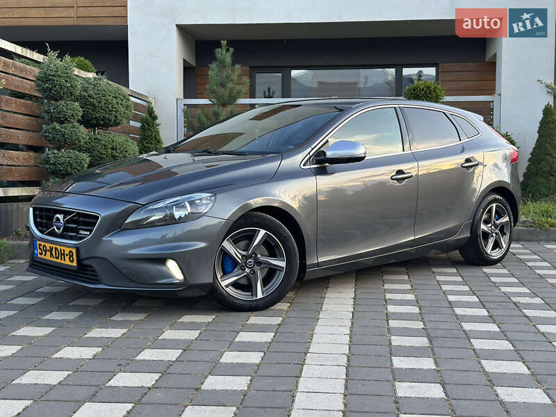 Хетчбек Volvo V40 2014 в Стрию