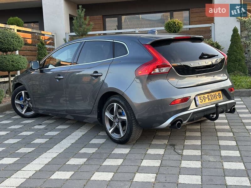Хетчбек Volvo V40 2014 в Стрию