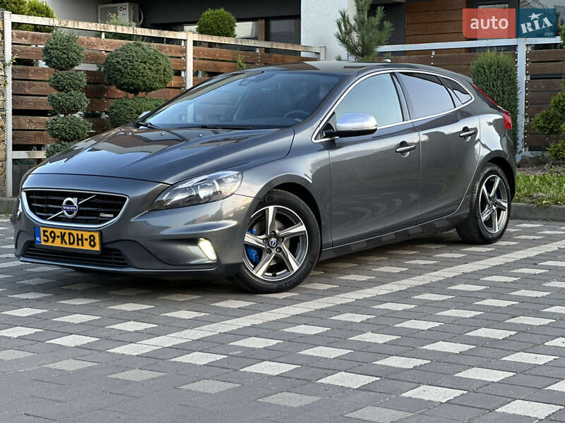 Хетчбек Volvo V40 2014 в Стрию