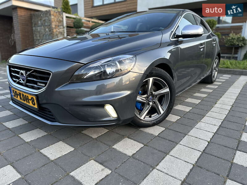 Хетчбек Volvo V40 2014 в Стрию