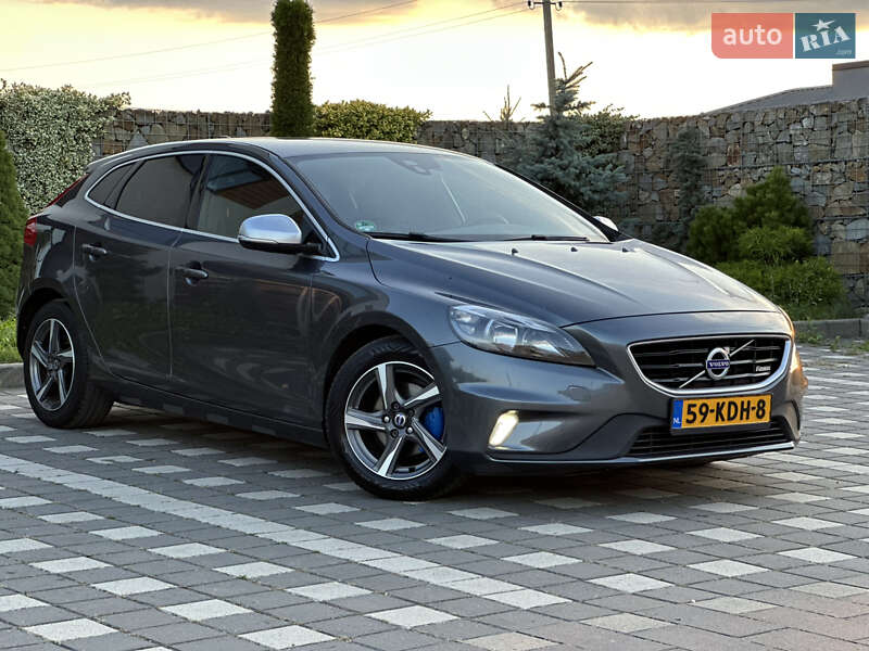 Хетчбек Volvo V40 2014 в Стрию