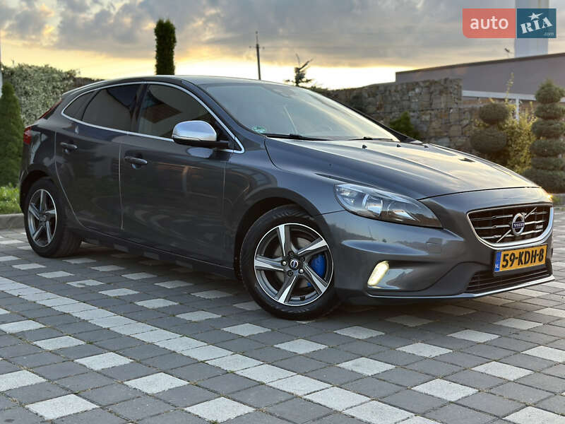Хетчбек Volvo V40 2014 в Стрию