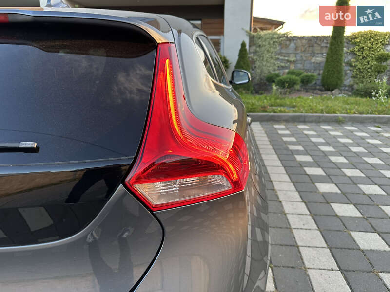 Хетчбек Volvo V40 2014 в Стрию