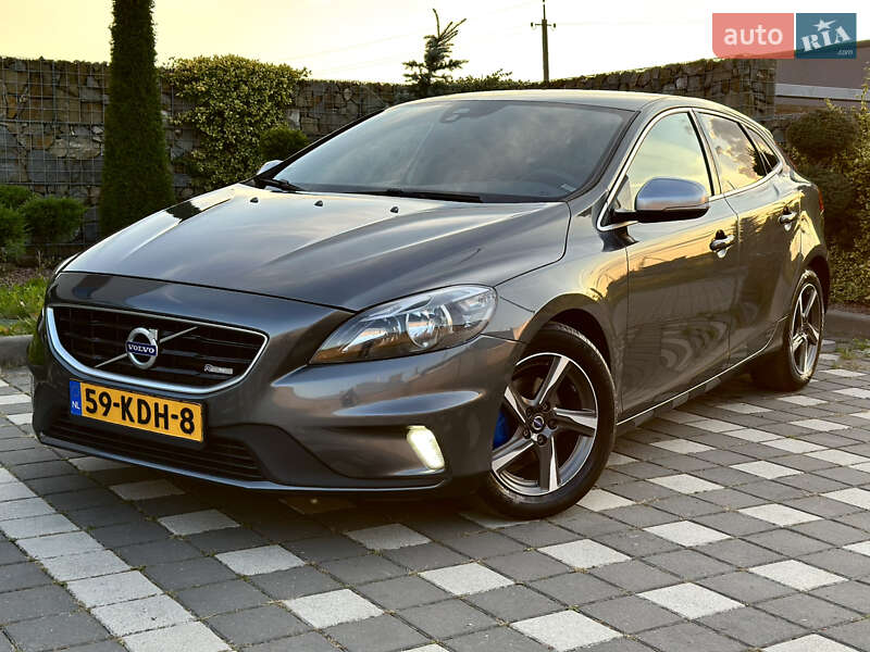 Хетчбек Volvo V40 2014 в Стрию