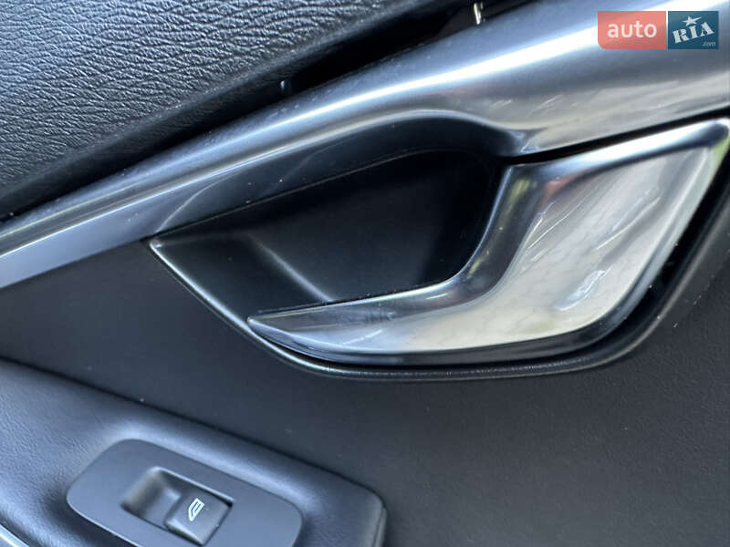 Хетчбек Volvo V40 2014 в Стрию