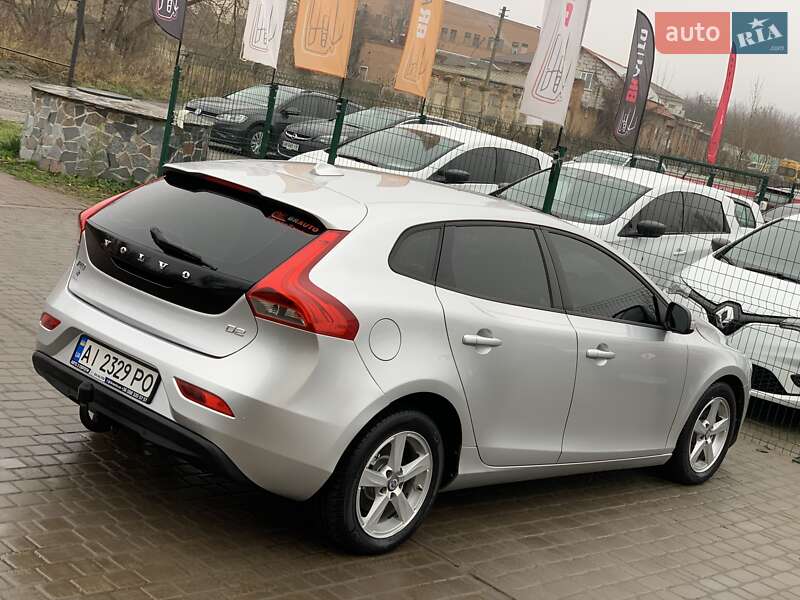 Хэтчбек Volvo V40 2014 в Бердичеве