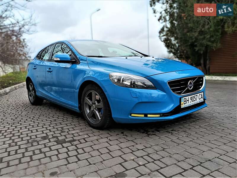 Volvo V40 2013