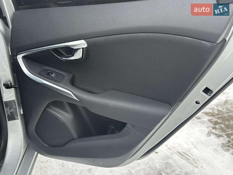 Хетчбек Volvo V40 2012 в Луцьку