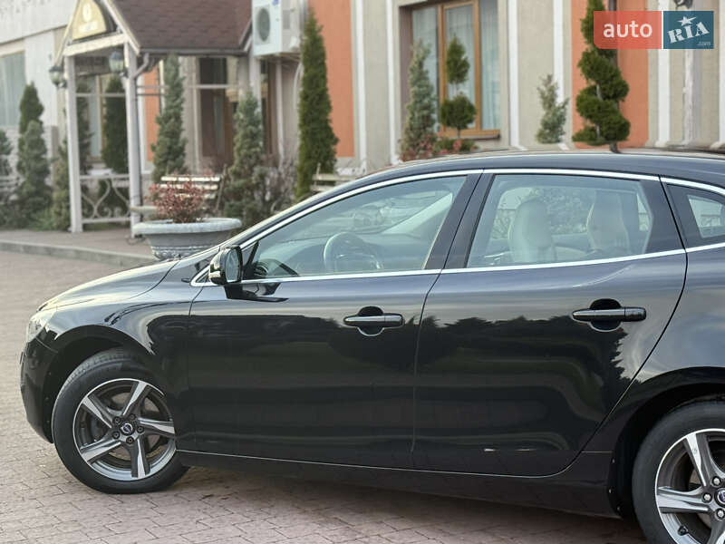 Хетчбек Volvo V40 2013 в Стрию