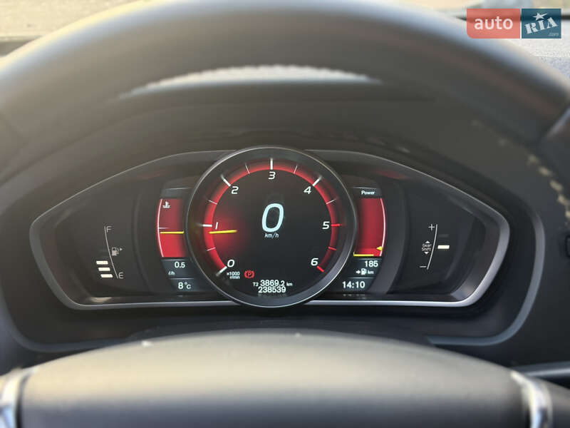 Хетчбек Volvo V40 2013 в Стрию