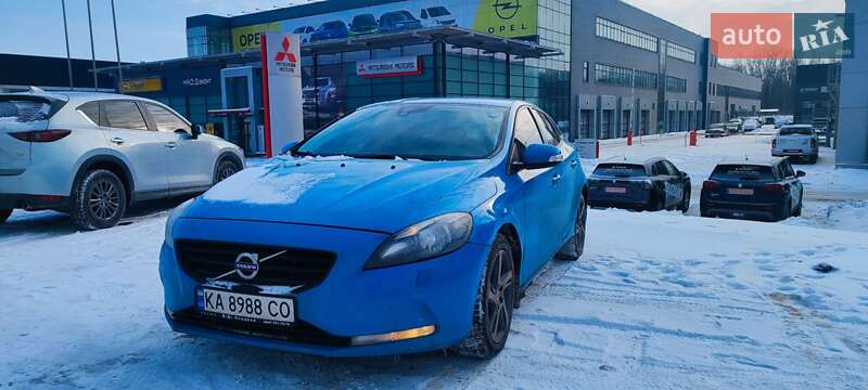 Volvo V40 2013