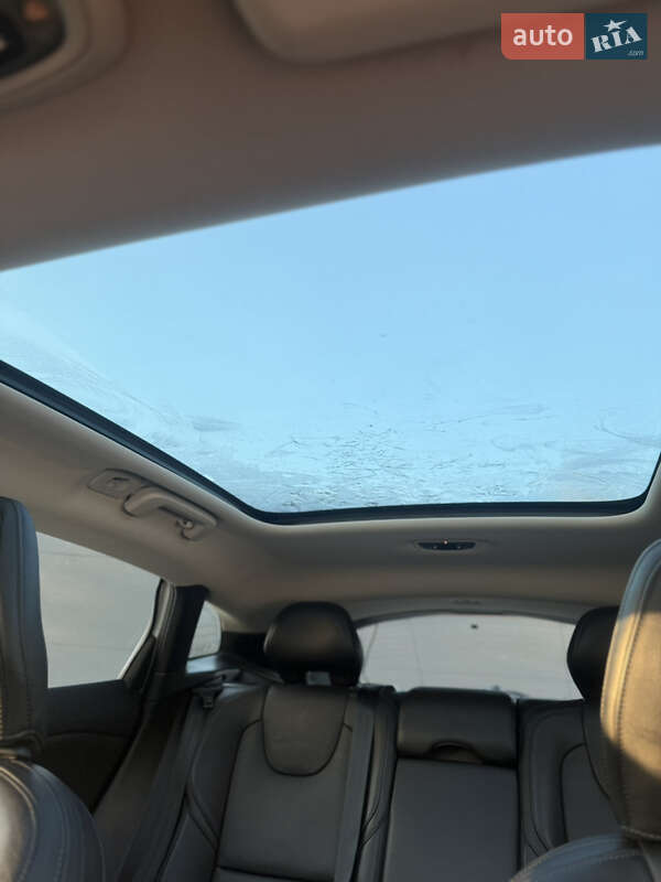 Хэтчбек Volvo V40 2016 в Виннице