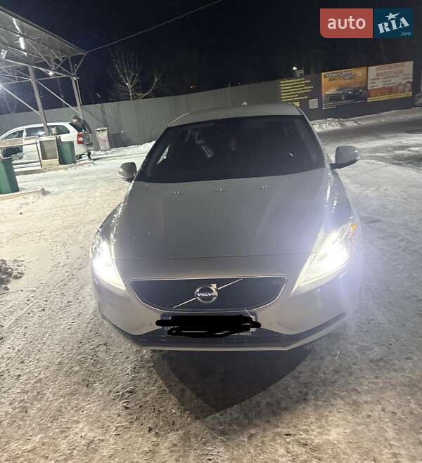 Volvo V40 2013 Volvo V40 2013