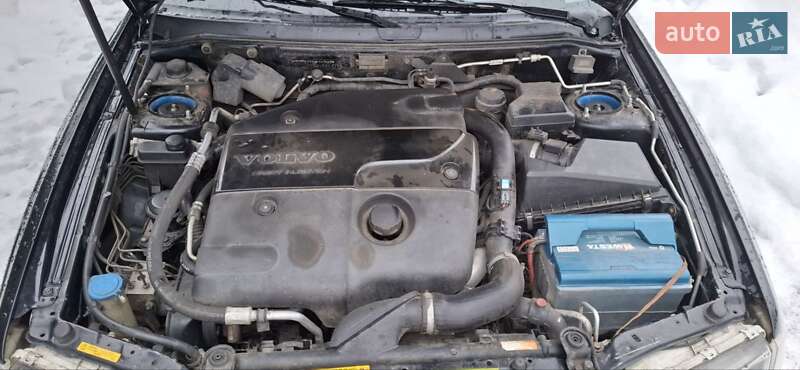 Универсал Volvo V40 2004 в Владимирце