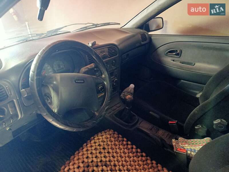 Універсал Volvo V40 1996 в Івано-Франківську