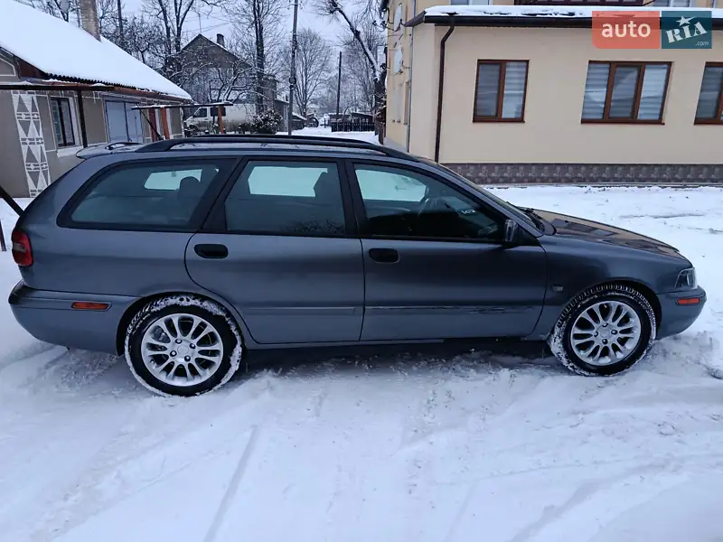Volvo V40 2002 VIN YV1VW70823F921118 фото оголошення 4 з 44