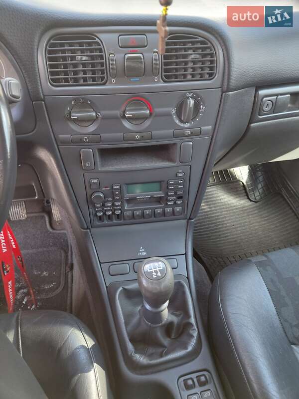 Універсал Volvo V40 1998 в Одесі фото 6 Універсал Volvo V40 1998 в Одесі