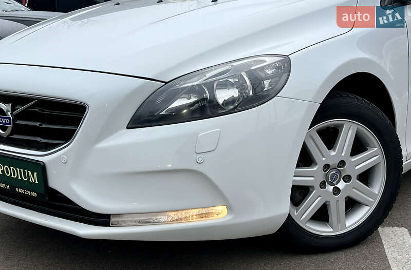 Хэтчбек Volvo V40 2013 в Киеве фото 4 Хэтчбек Volvo V40 2013 в Киеве