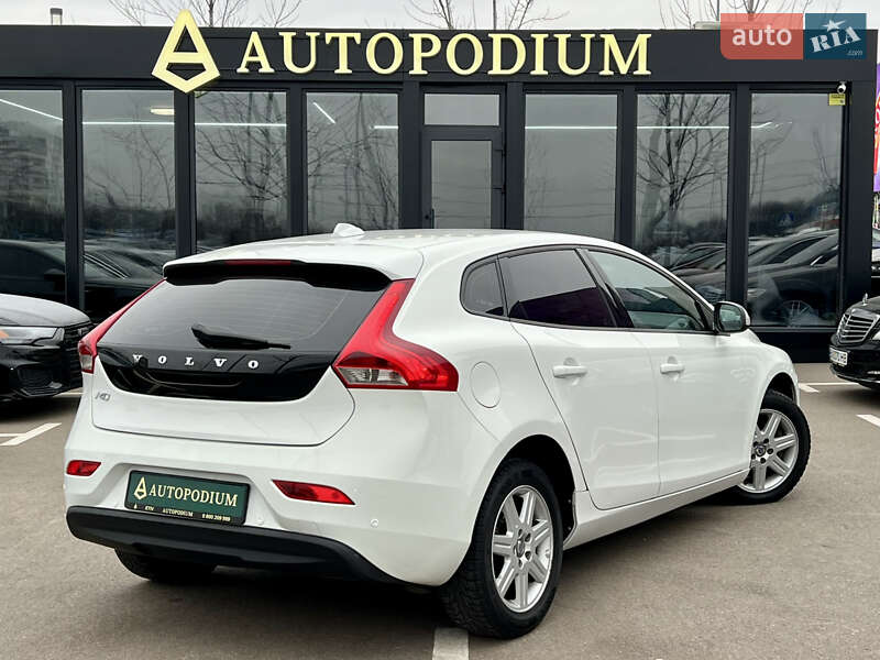 Хэтчбек Volvo V40 2013 в Киеве фото 14 Хэтчбек Volvo V40 2013 в Киеве