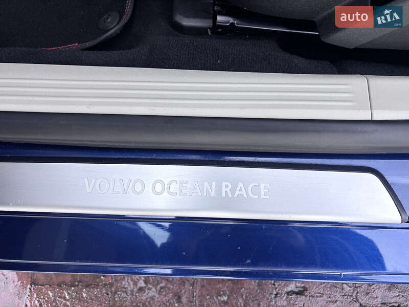 Хетчбек Volvo V40 2015 в Стрию