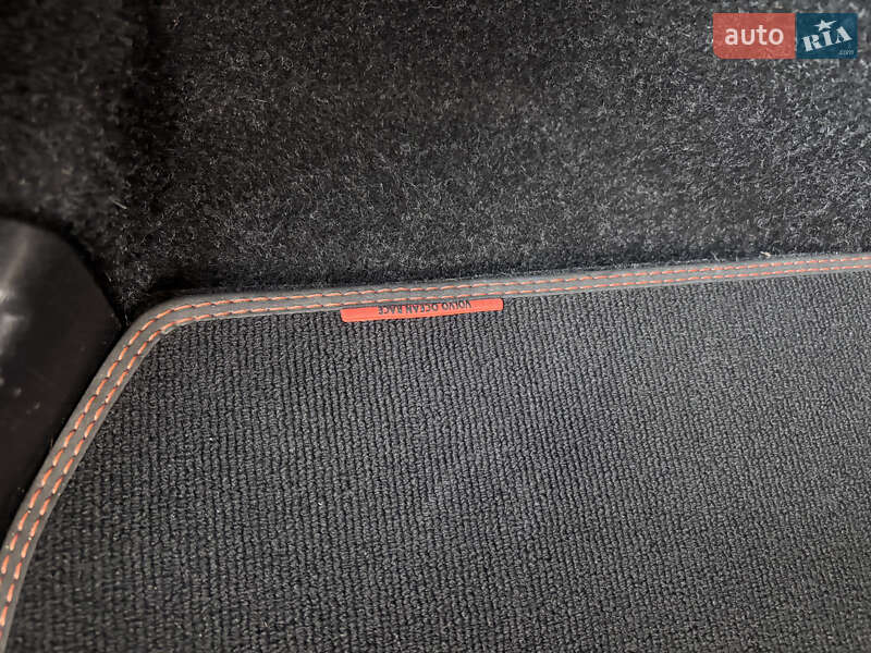 Хетчбек Volvo V40 2015 в Стрию