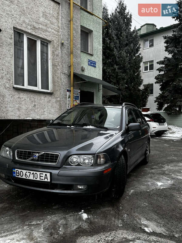 Volvo V40 2004 Volvo V40 2004