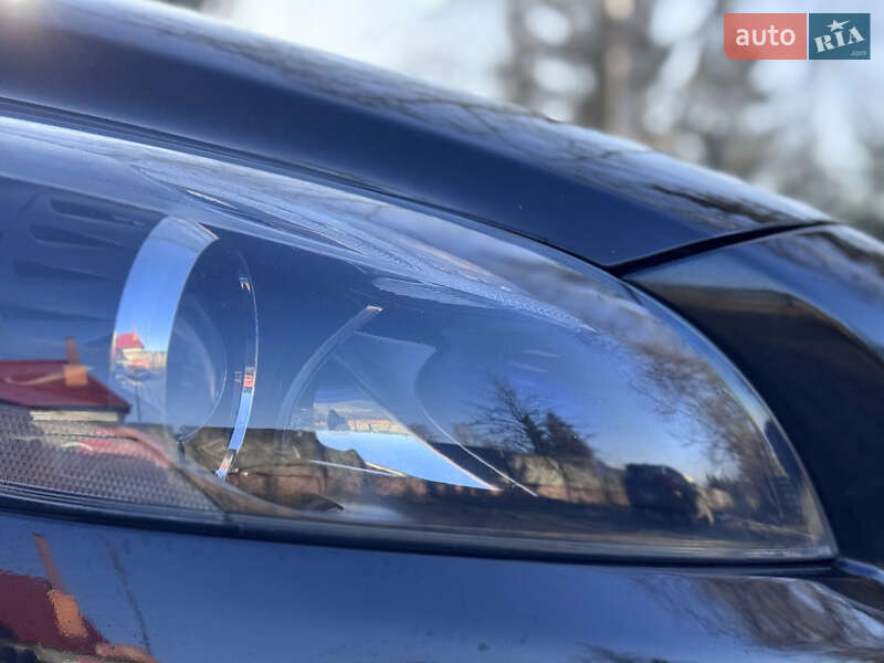 Хэтчбек Volvo V40 2013 в Стрые фото 5 Хэтчбек Volvo V40 2013 в Стрые