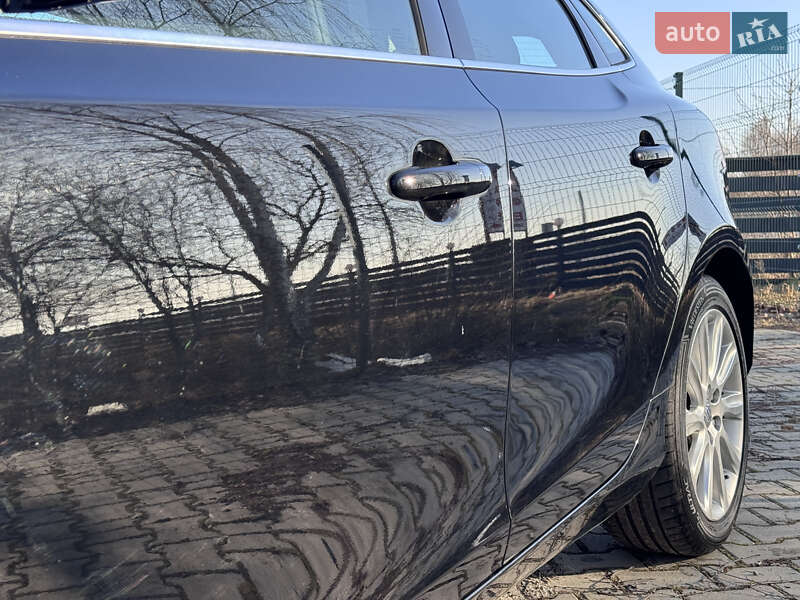 Хэтчбек Volvo V40 2013 в Стрые фото 29 Хэтчбек Volvo V40 2013 в Стрые