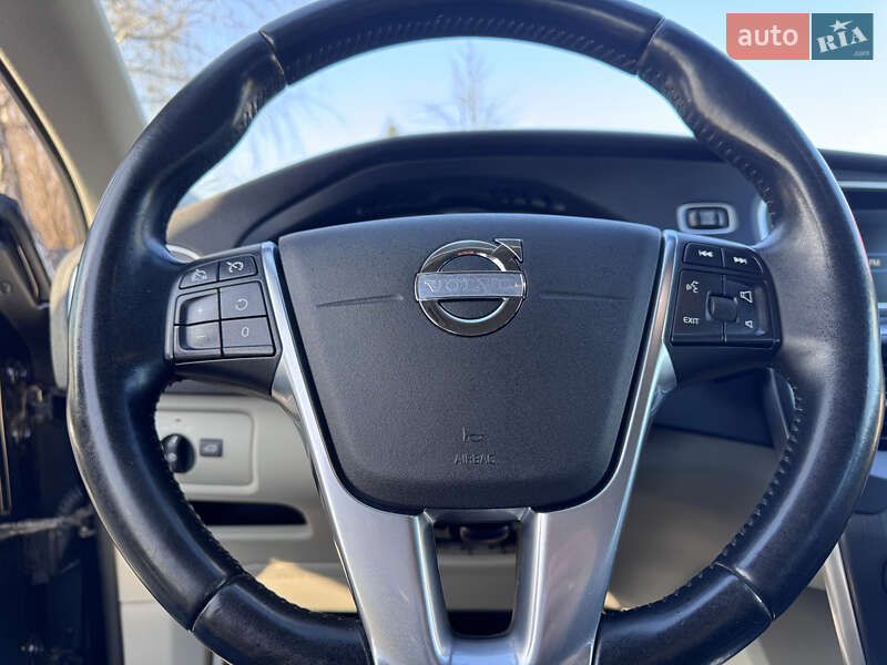 Хэтчбек Volvo V40 2013 в Стрые фото 45 Хэтчбек Volvo V40 2013 в Стрые