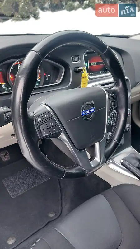 Volvo V40 2014 VIN YV1MVA851F2178835 фото оголошення 16 з 64