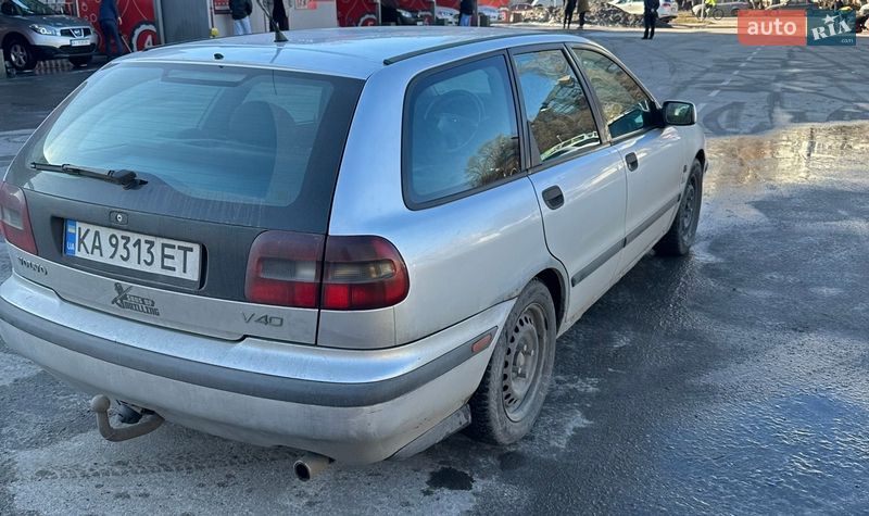 Универсал Volvo V40 1998 в Киеве