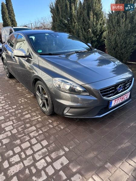 Хэтчбек Volvo V40 2013 в Жмеринке