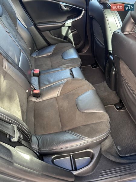 Хэтчбек Volvo V40 2013 в Жмеринке