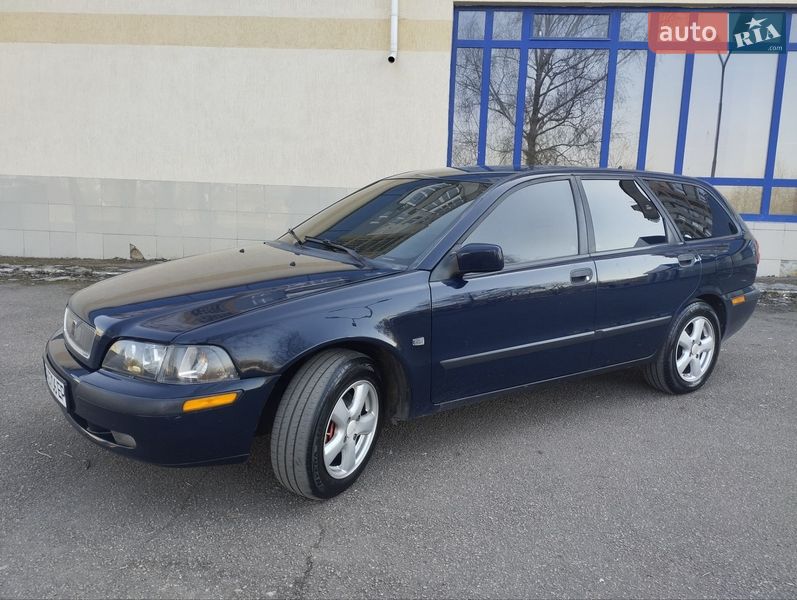 Універсал Volvo V40 2003 в Кропивницькому