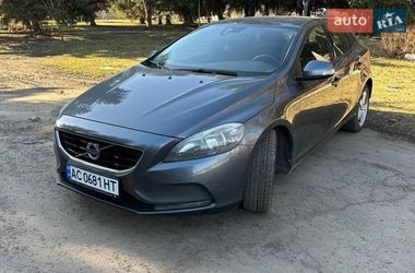 Хэтчбек Volvo V40 2013 в Луцке