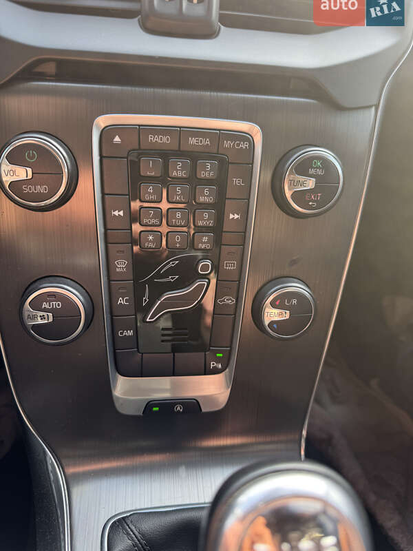 Хетчбек Volvo V40 2012 в Тернополі