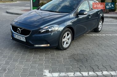 Хэтчбек Volvo V40 2017 в Стрые
