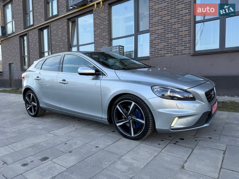 Хетчбек Volvo V40 2013 в Львові фото 14 Хетчбек Volvo V40 2013 в Львові