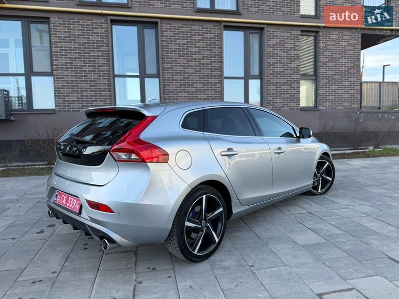 Хетчбек Volvo V40 2013 в Львові фото 24 Хетчбек Volvo V40 2013 в Львові