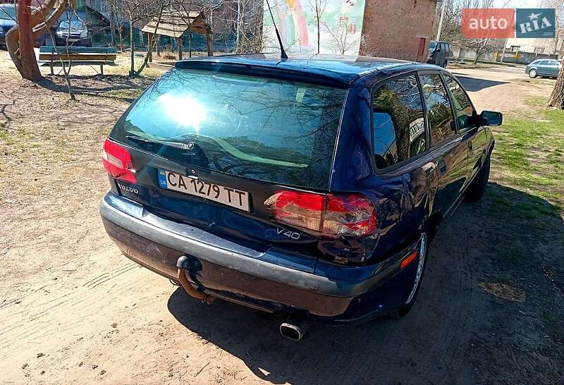 Универсал Volvo V40 2001 в Черкассах