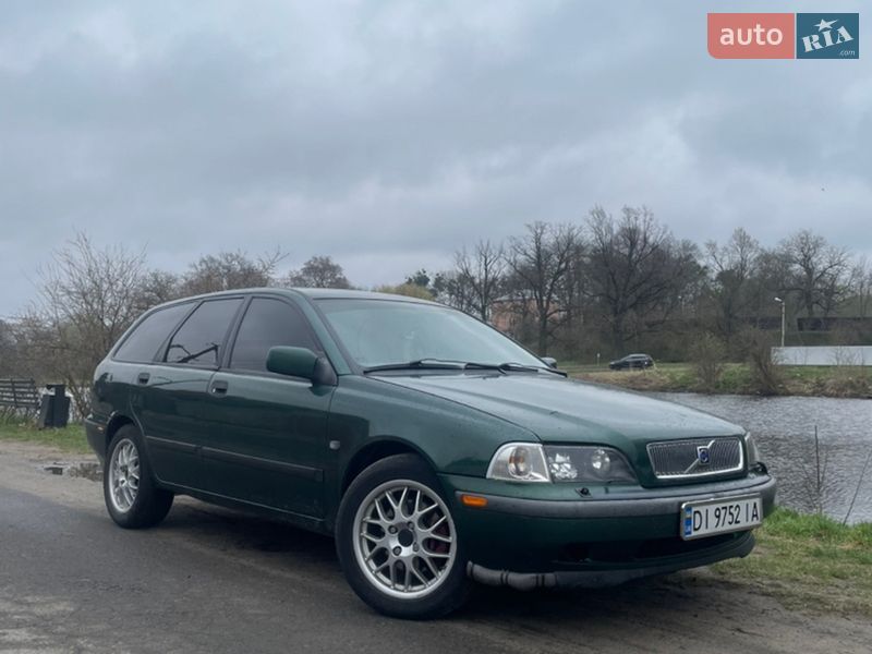 Volvo V40 1999 Volvo V40 1999