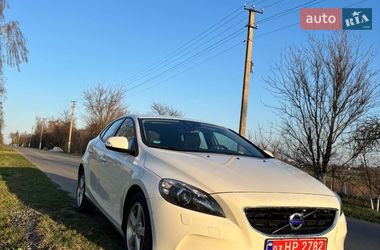 Хетчбек Volvo V40 2014 в Рівному