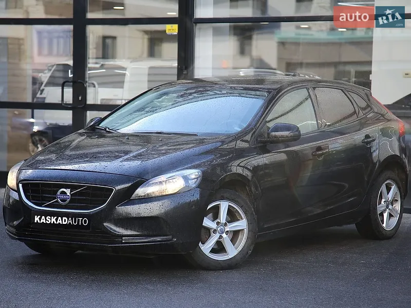 Volvo V40