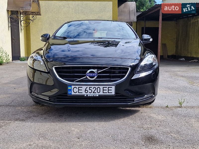 Volvo V40 2014