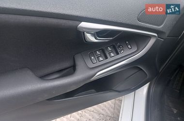 Хэтчбек Volvo V40 2014 в Шептицькому