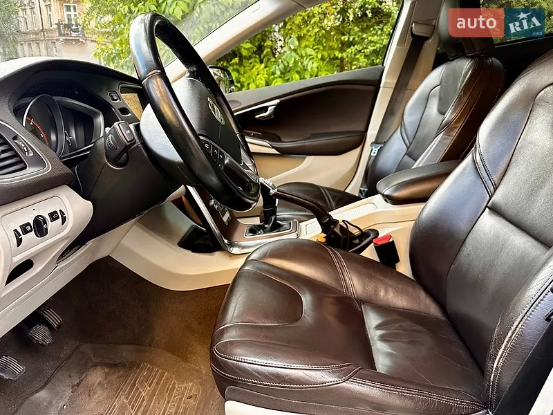 Volvo V40 2013 VIN YV1MV8481E2099216 фото оголошення 36 з 83