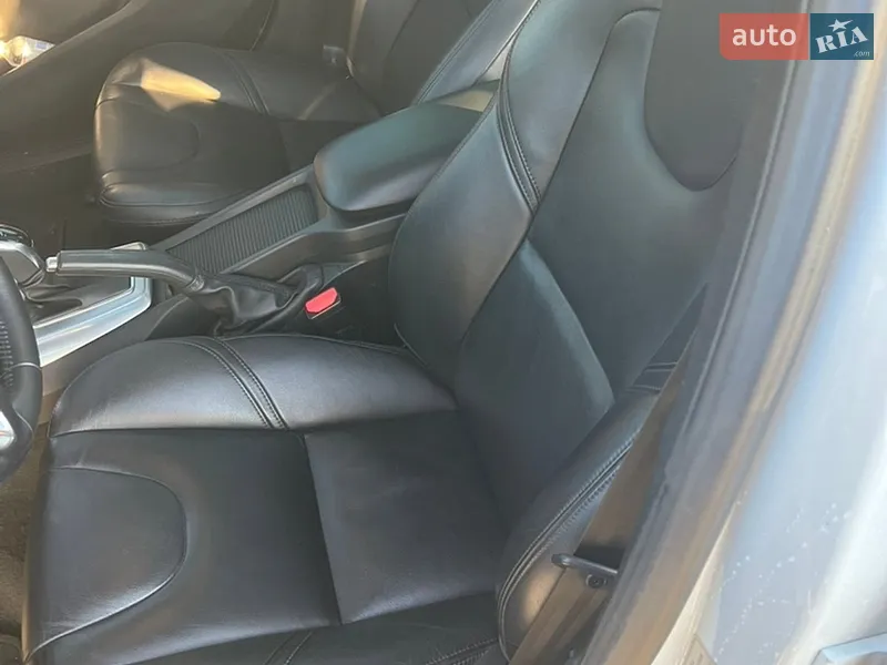 Volvo V40 2018 VIN YV1MV79K0J2486956 фото оголошення 38 з 73